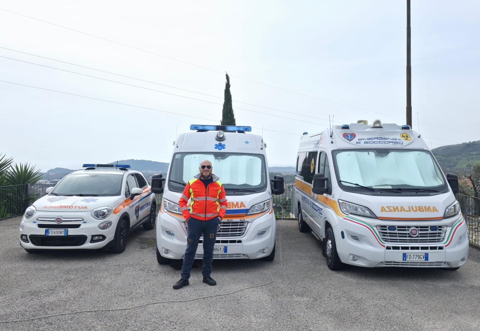 spigno saturnia arriva una nuova ambulanza per le emergenze